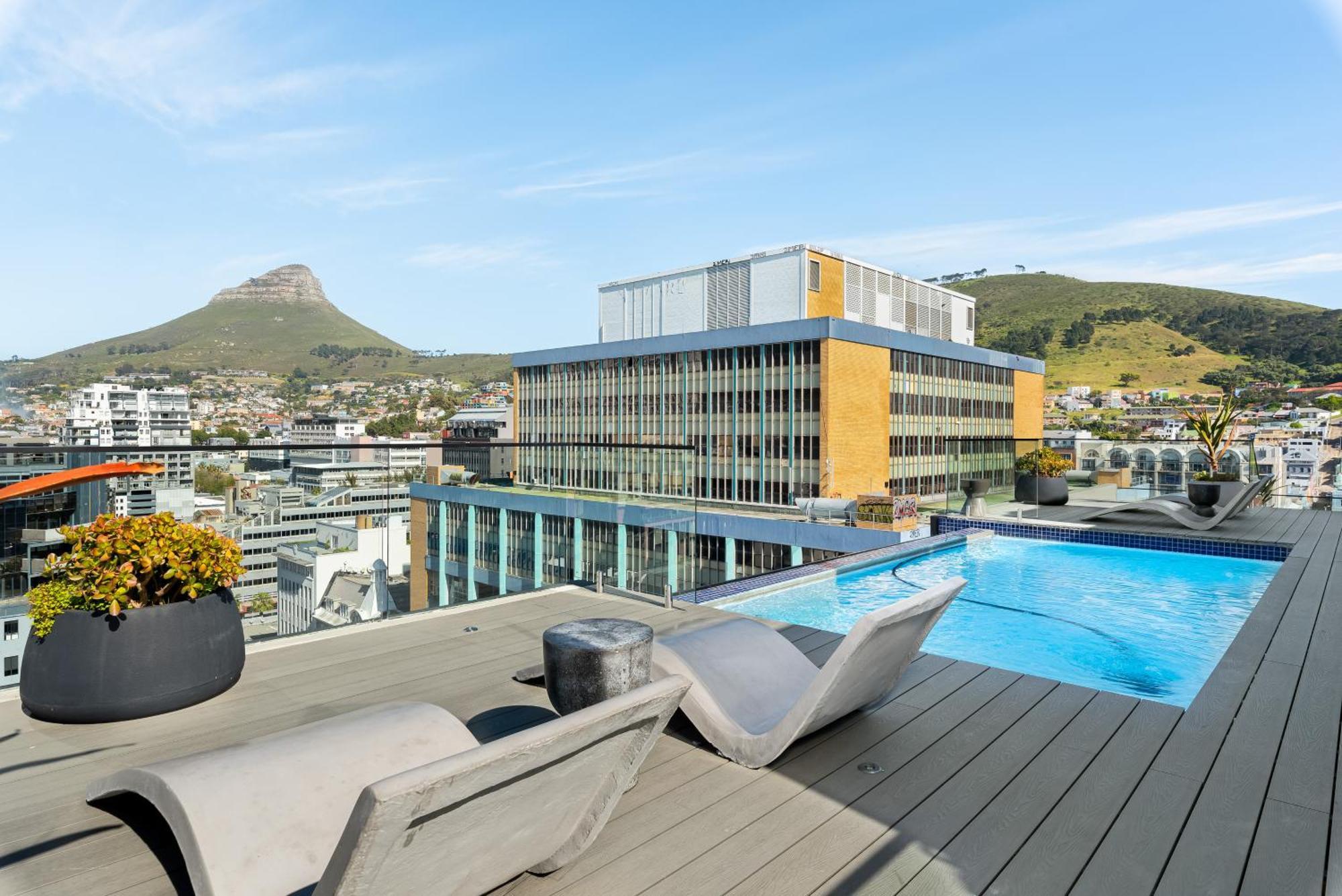 The Tokyo Aparthotel By Totalstay Cape Town Exterior photo